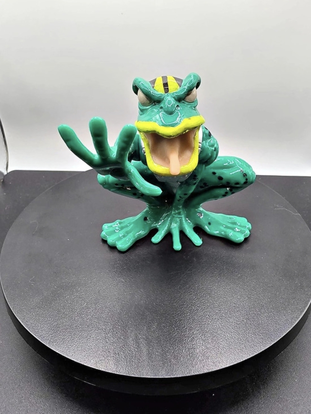 Vintage 1997 Toy Biz X-Men Savage Land Amphibious Frog Action Figure Loose 90s
